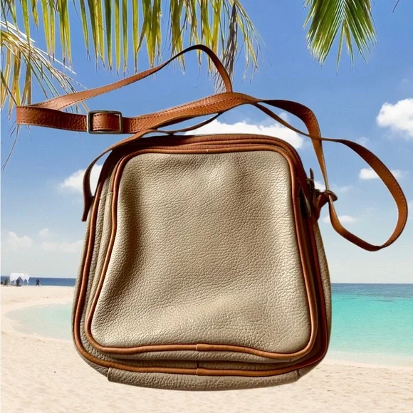 Cristina in Pell Tan Pebbled Leather Crossbody Made in Italy - Picture 16 of 16